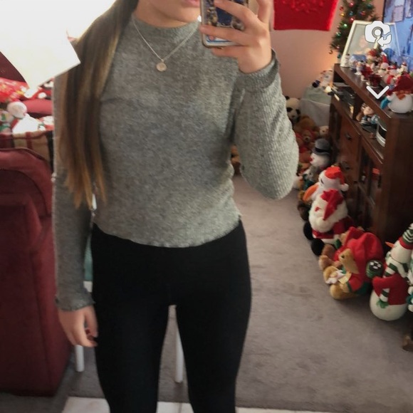 Small slight turtle neck - Picture 2 of 4